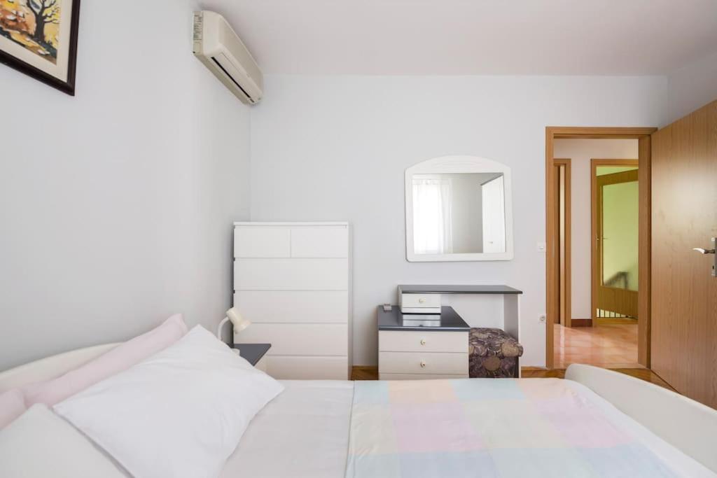 Holiday Home Goranka Zmijavci エクステリア 写真